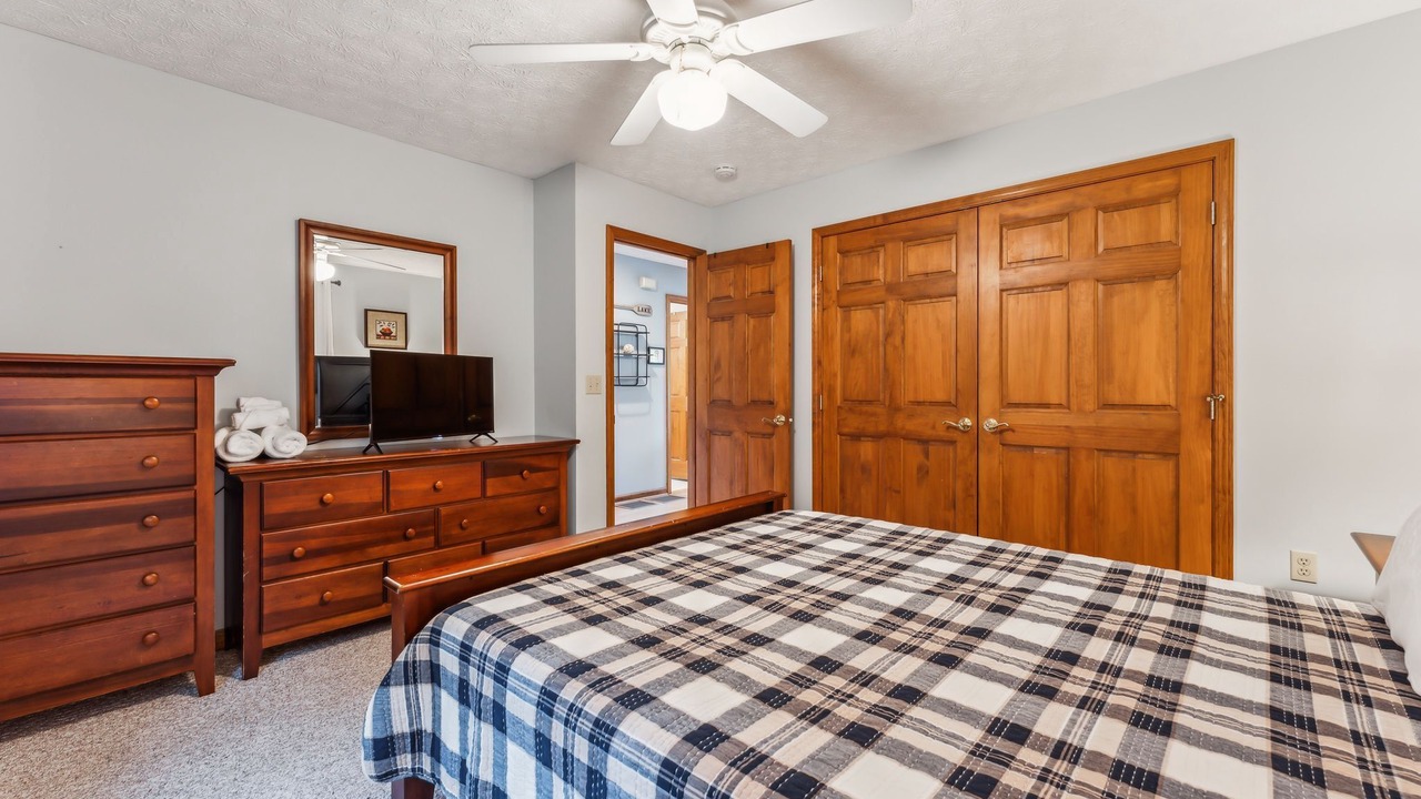 Photo of Bedroom in Thayerville