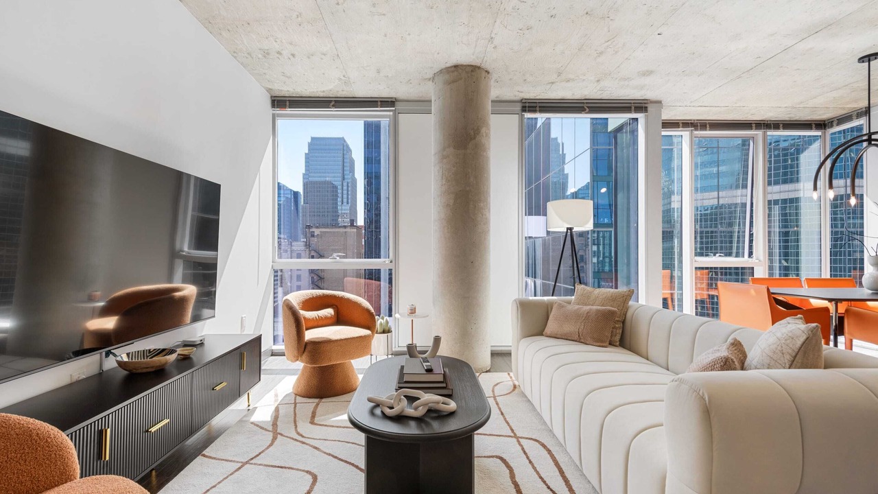 Photo of Livingroom in Downtown Chicago