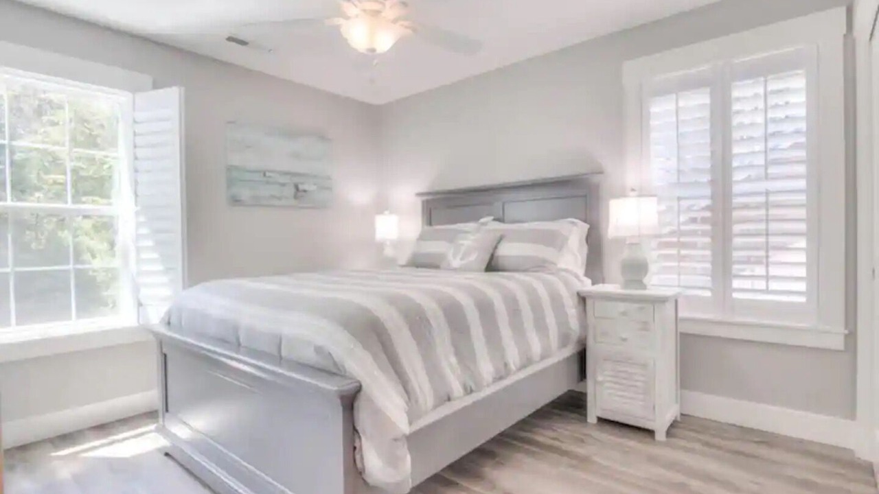 Photo of Bedroom in Rockaway Beach