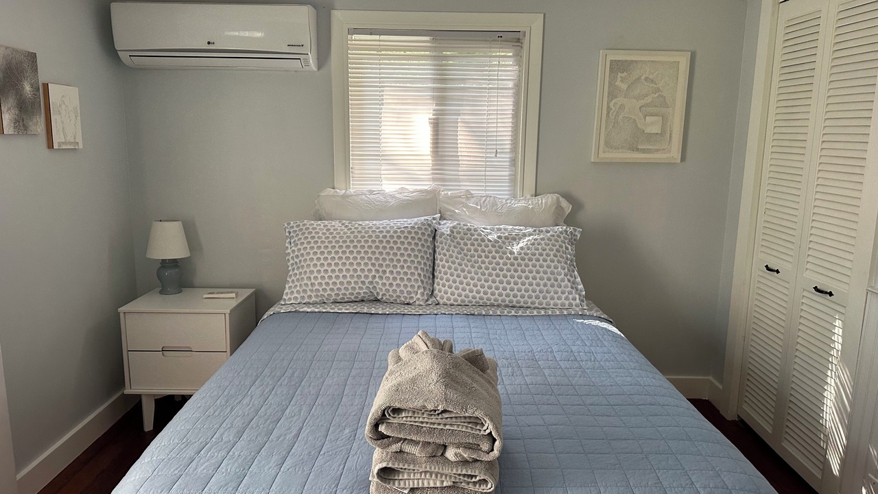 Photo of Bedroom in West Tisbury