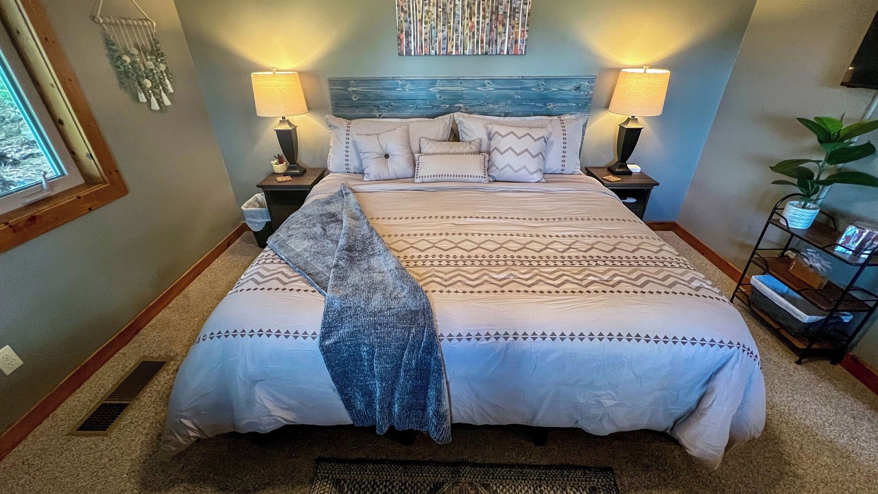 Photo of Bedroom in Ashland