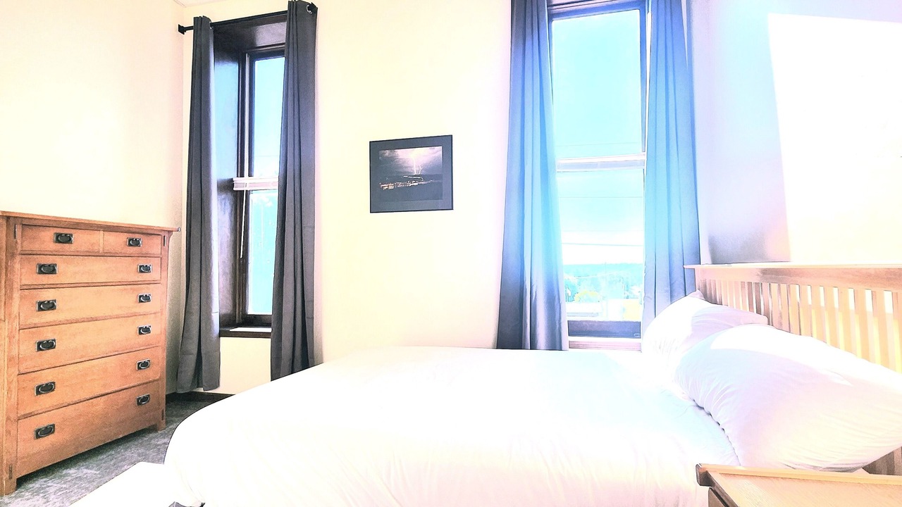 Photo of Bedroom in Lake Linden