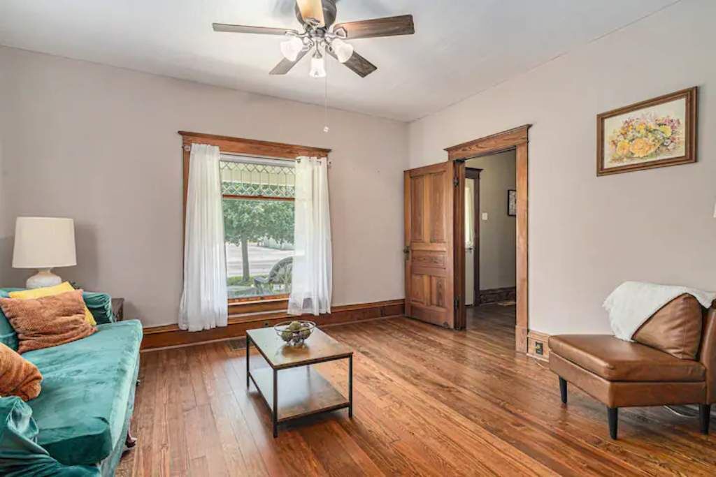 Photo of Livingroom in Three Oaks