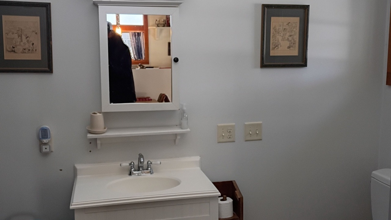 Photo of Bathroom in Rindge