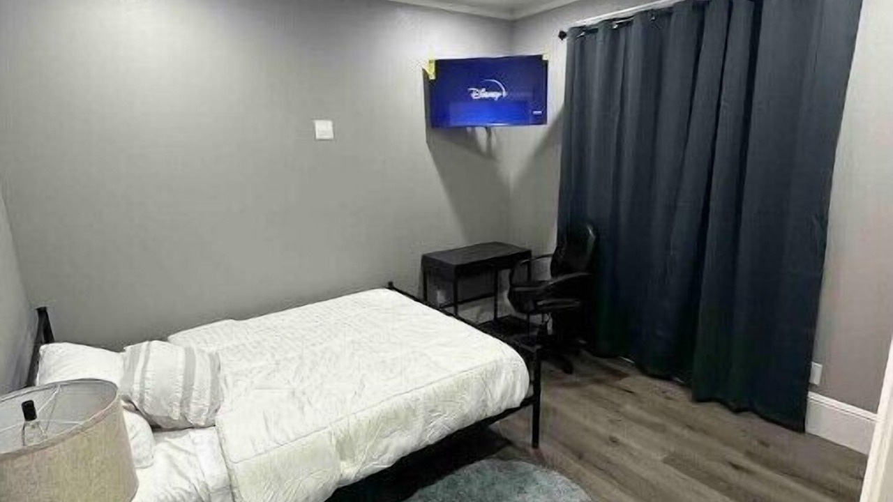 Photo of Bedroom in Willow Glen