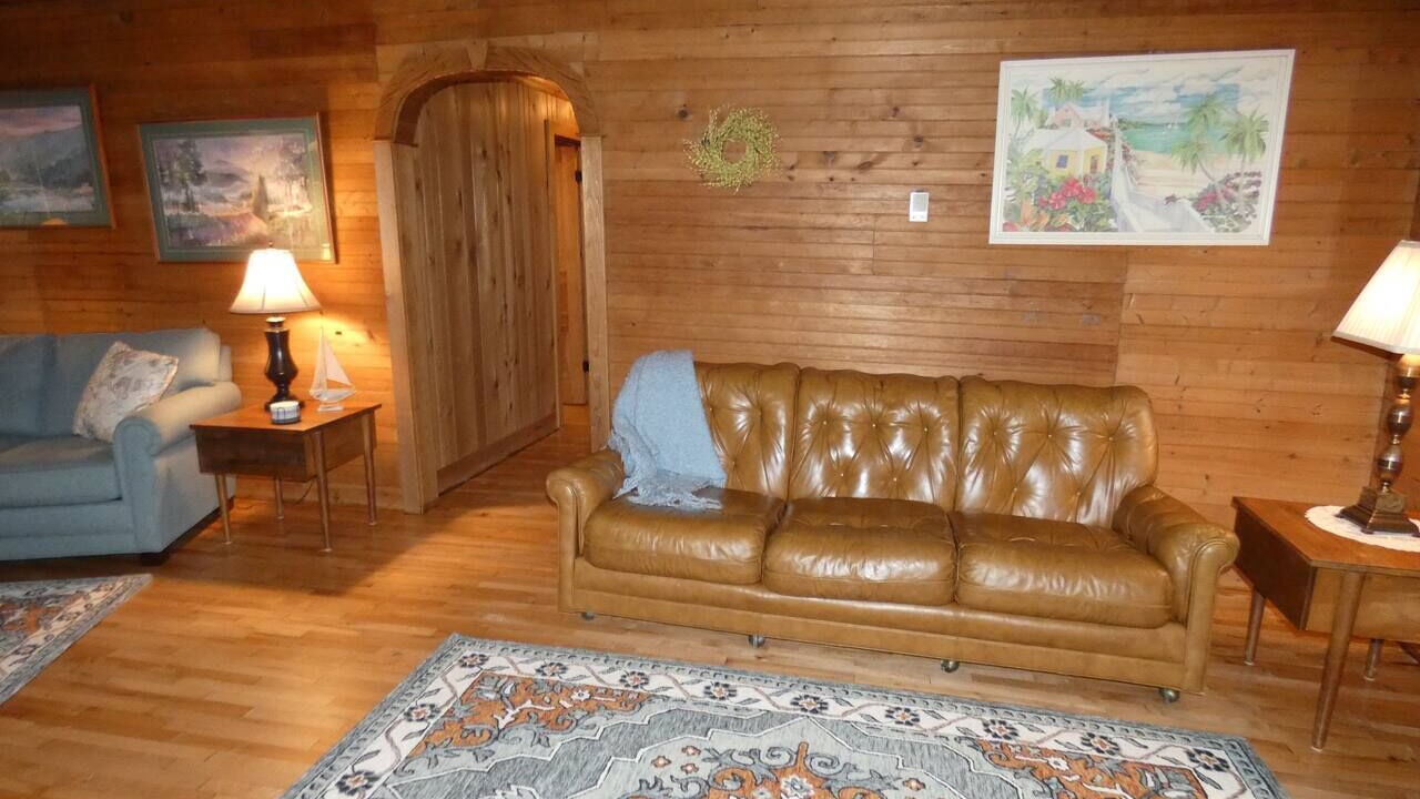 Photo of Livingroom in Alden