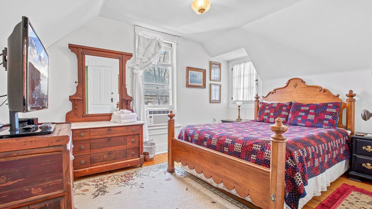 Photo of Others in Siskiyou-Hargadine Historic District