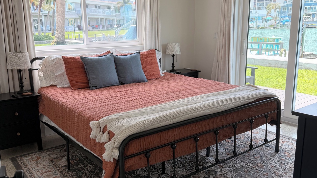 Photo of Bedroom in Island Estate
