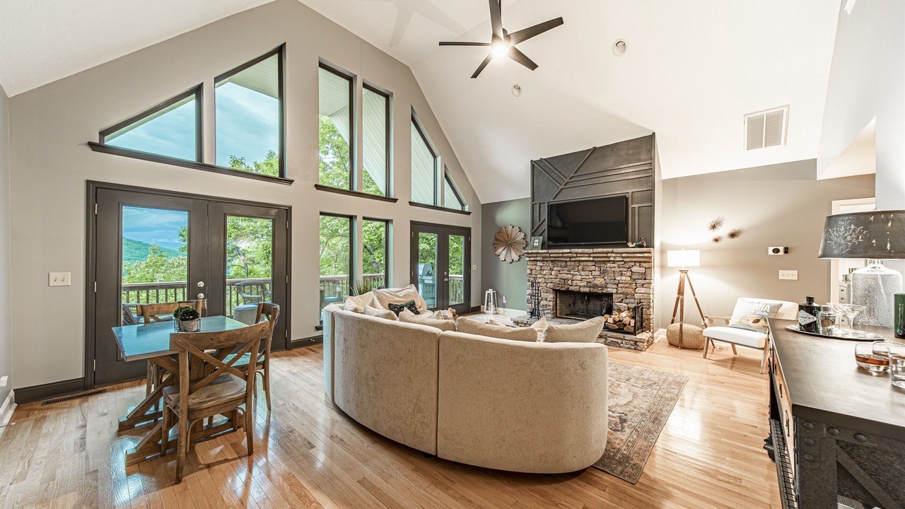 Photo of Livingroom in Clayton