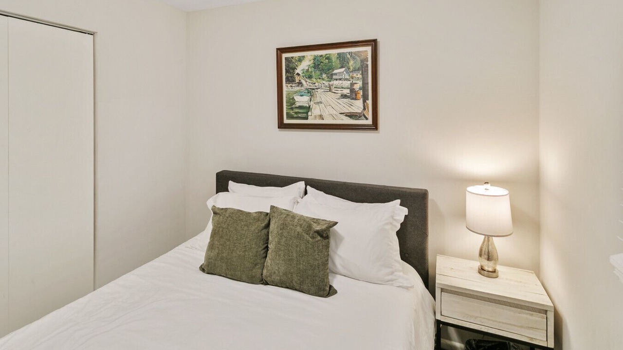 Photo of Bedroom in Libertyville