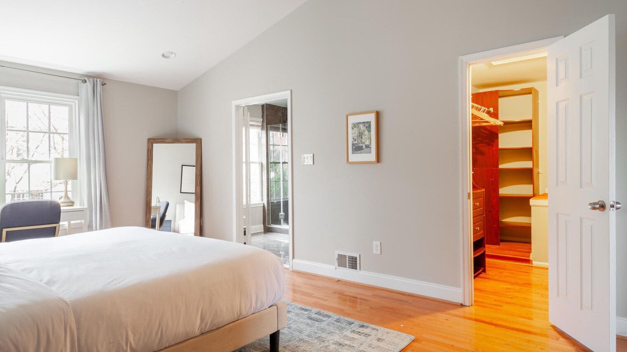 Photo of Bedroom in Fairfax