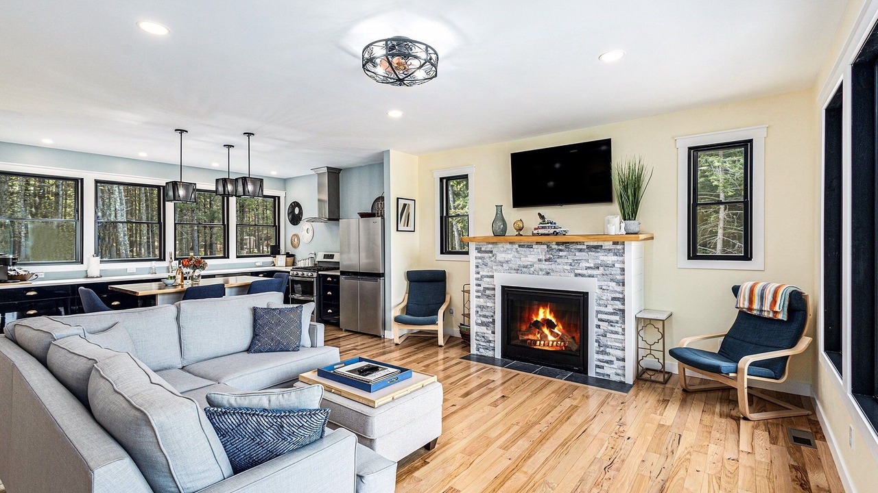 Photo of Livingroom in Kewadin