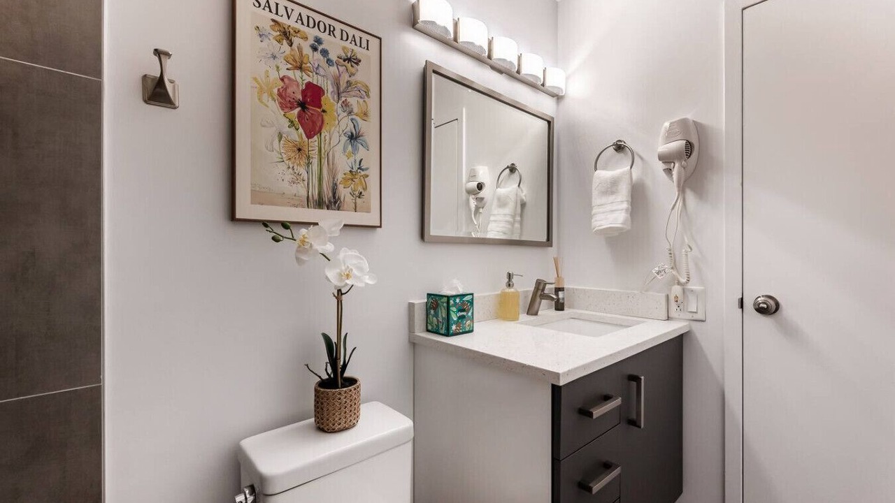 Photo of Bathroom in The Loop