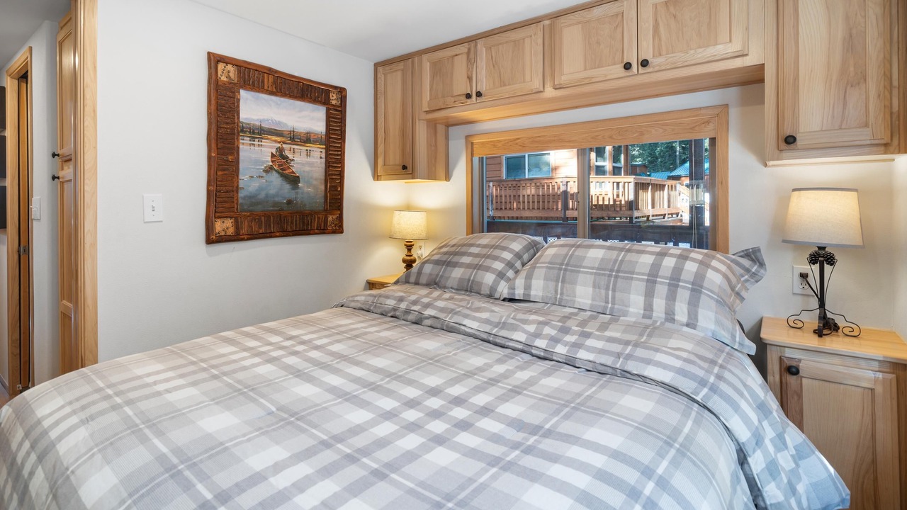 Photo of Bedroom in Ashland