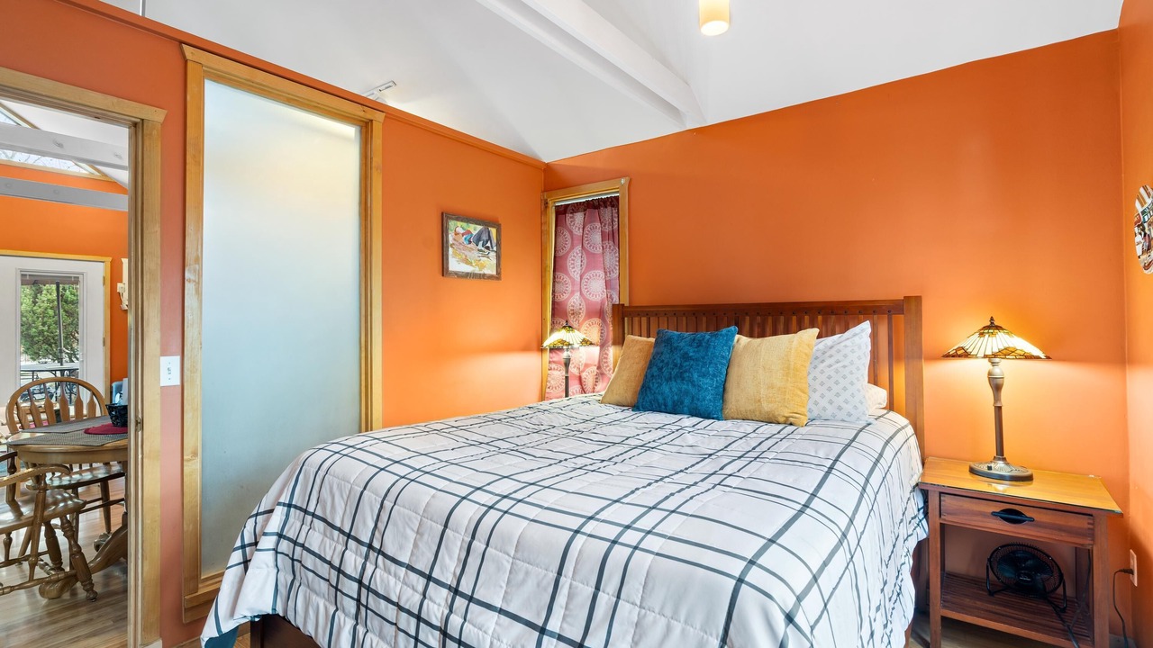 Photo of Bedroom in Ashland