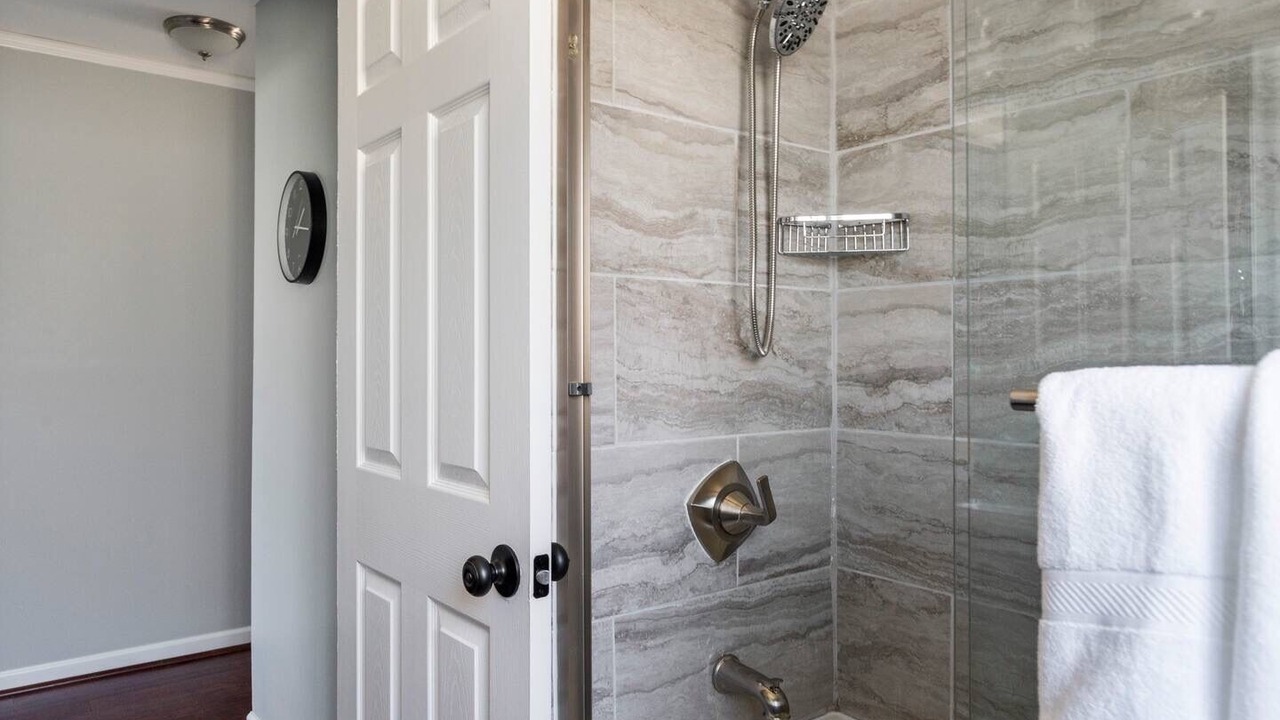 Photo of Bathroom in Warren