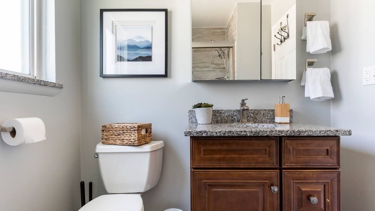 Photo of Bathroom in Warren