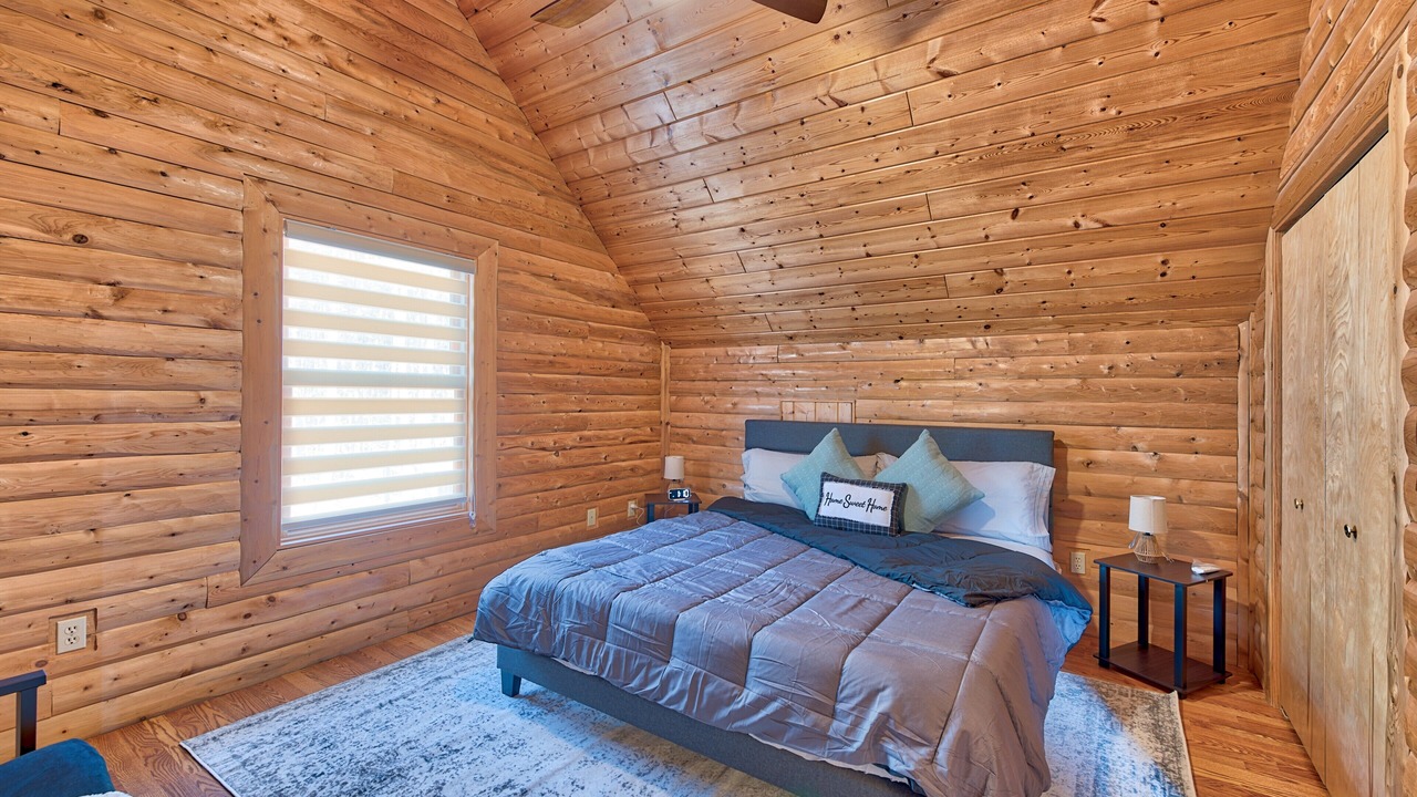 Photo of Bedroom in Mancelona