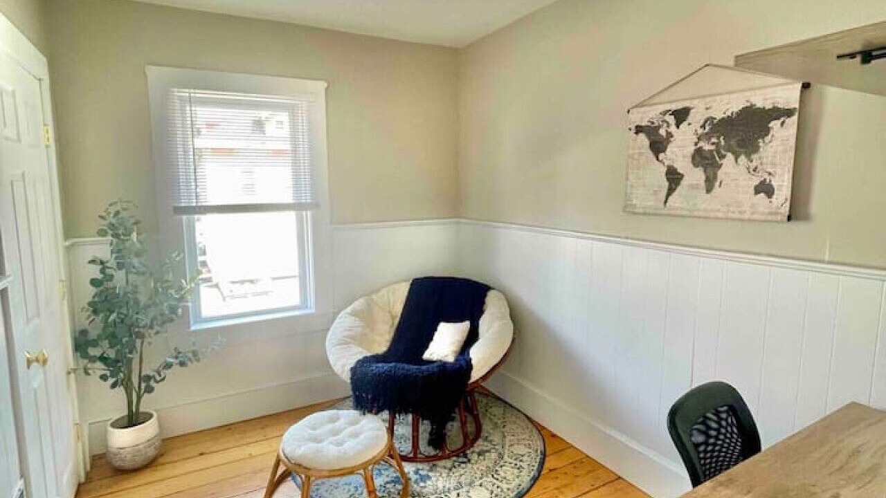 Photo of Livingroom in Amesbury
