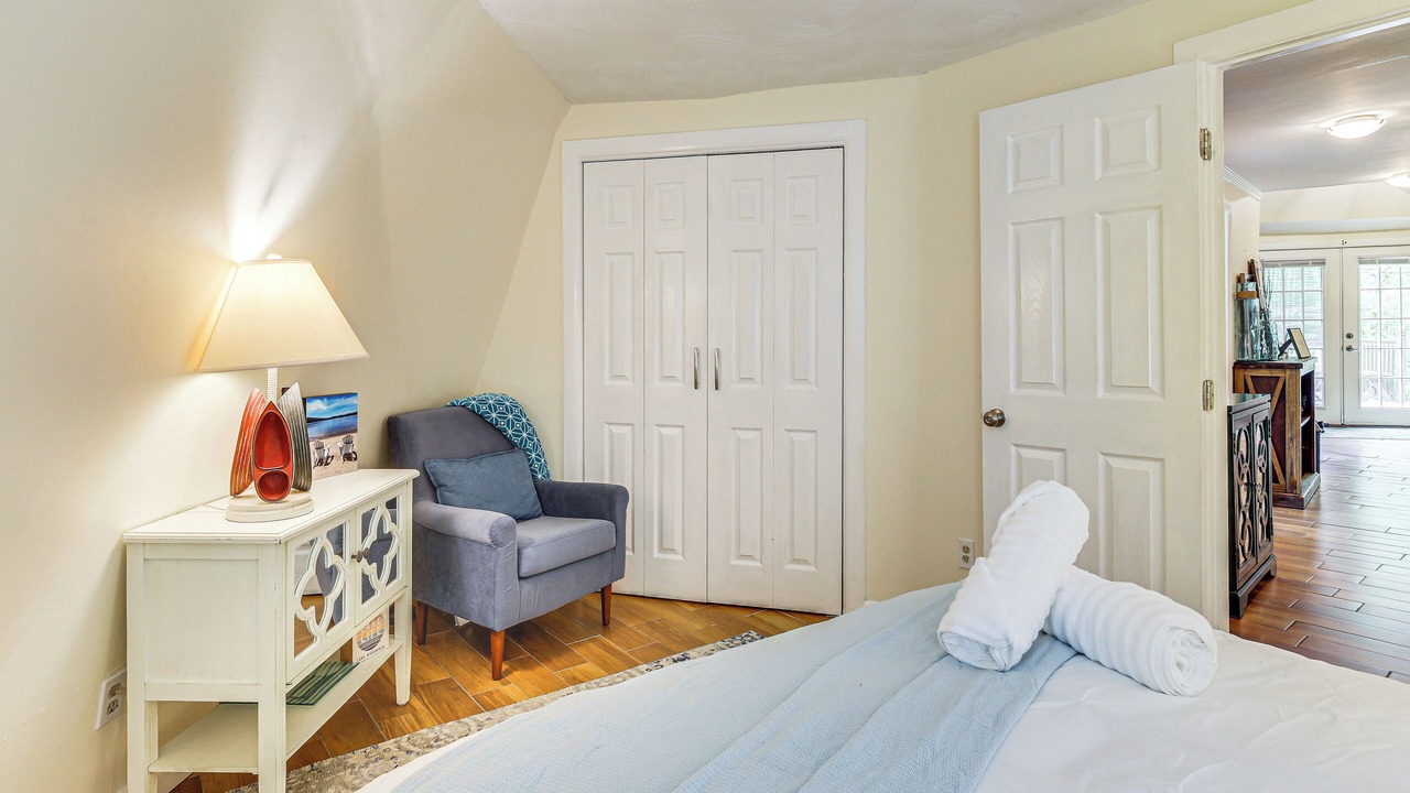 Photo of Bedroom in Warren