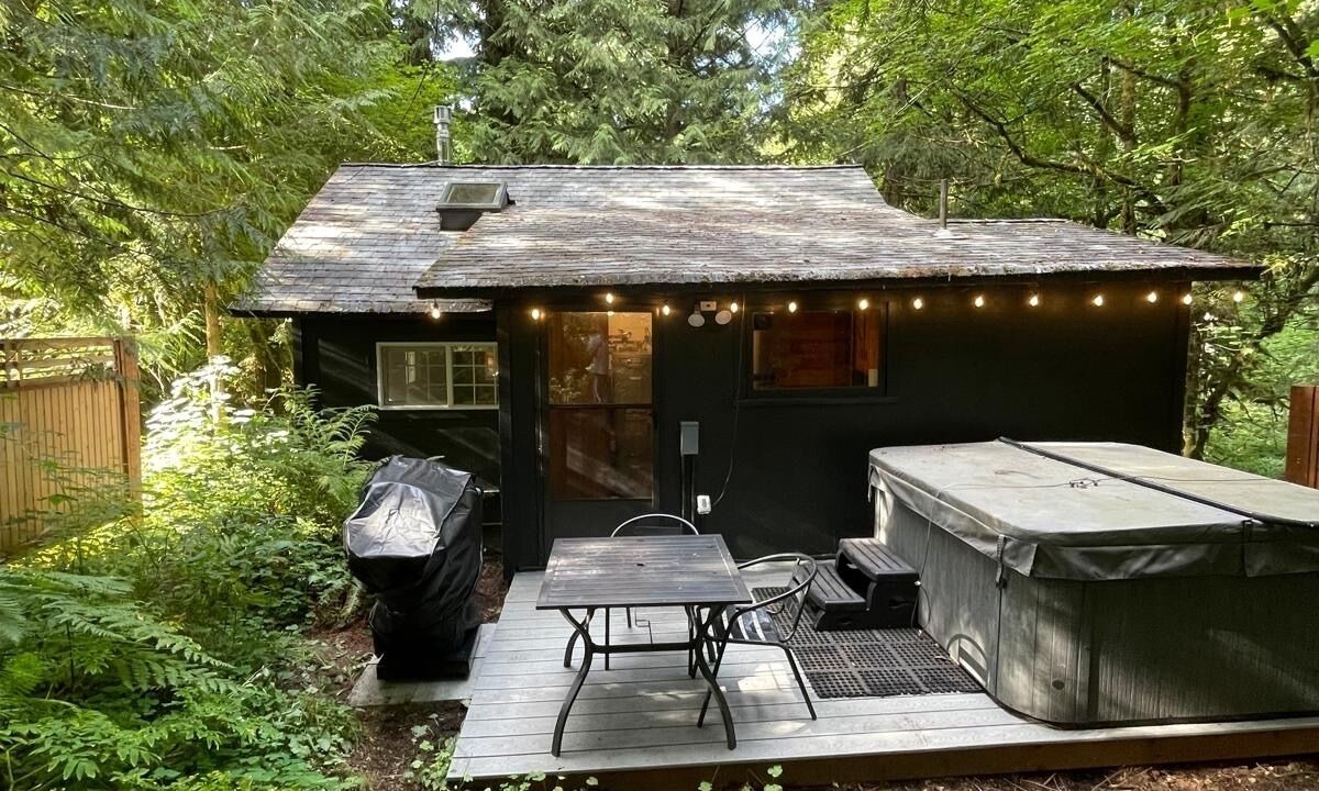 Photo of Outdoor in Rhododendron