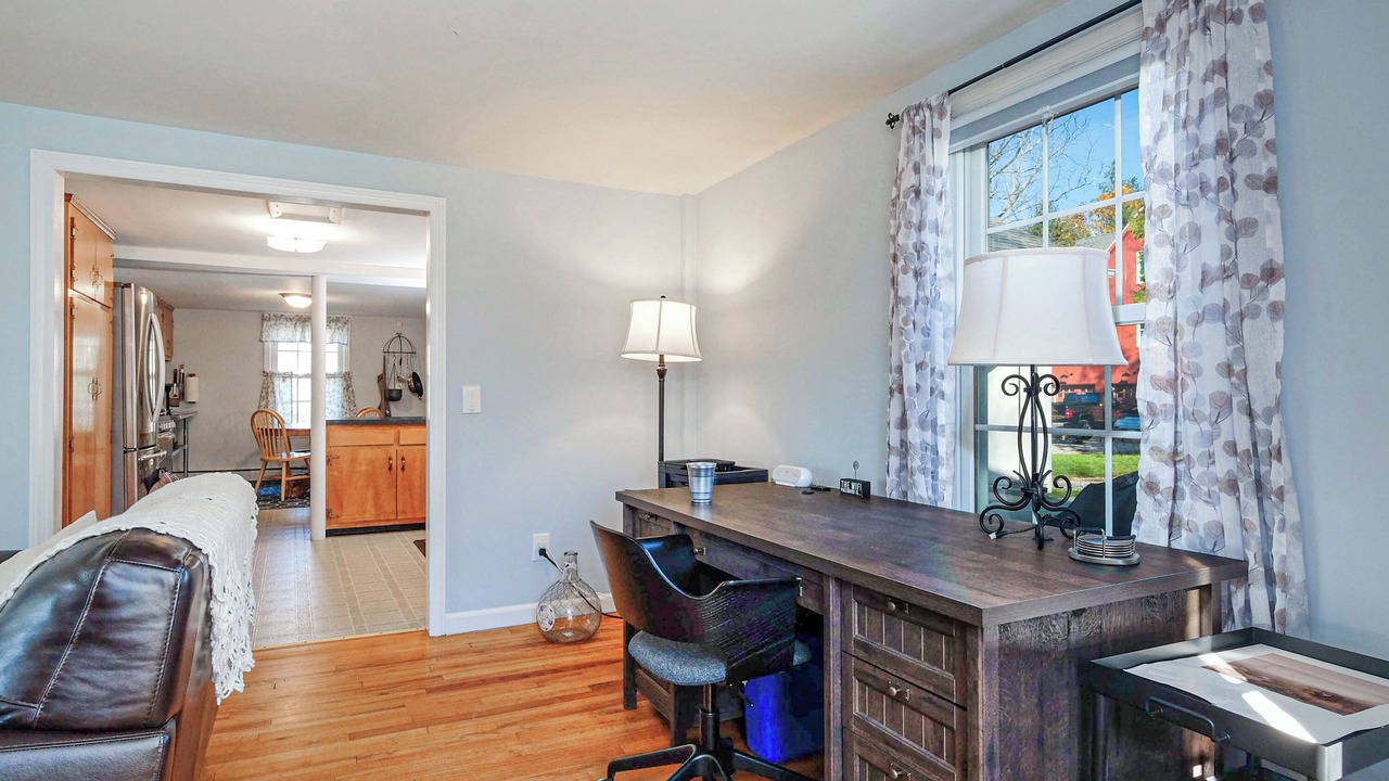 Photo of Bedroom in Putnam Lake