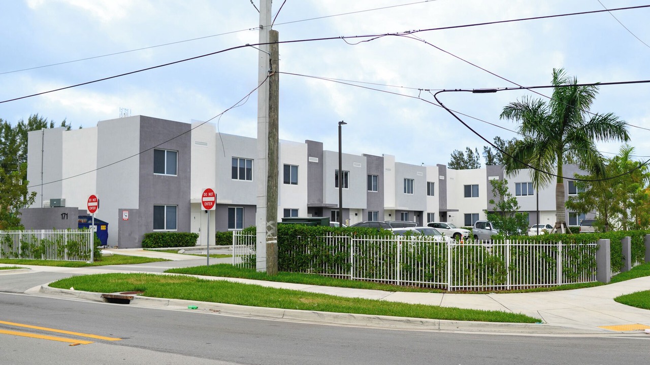Photo of Outdoor in Golden Glades