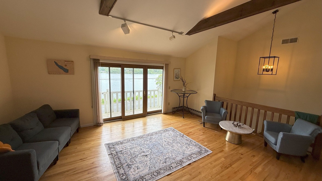 Photo of Livingroom in Ridgefield