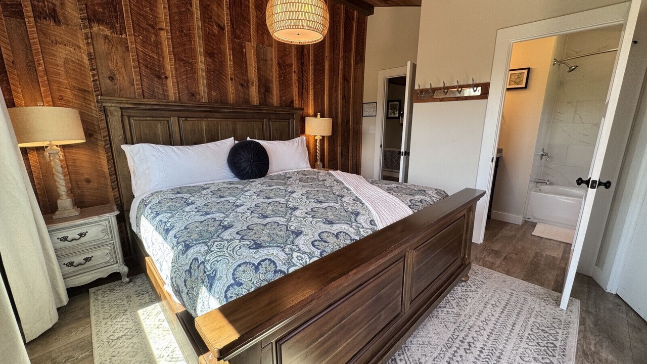 Photo of Bedroom in Mariposa