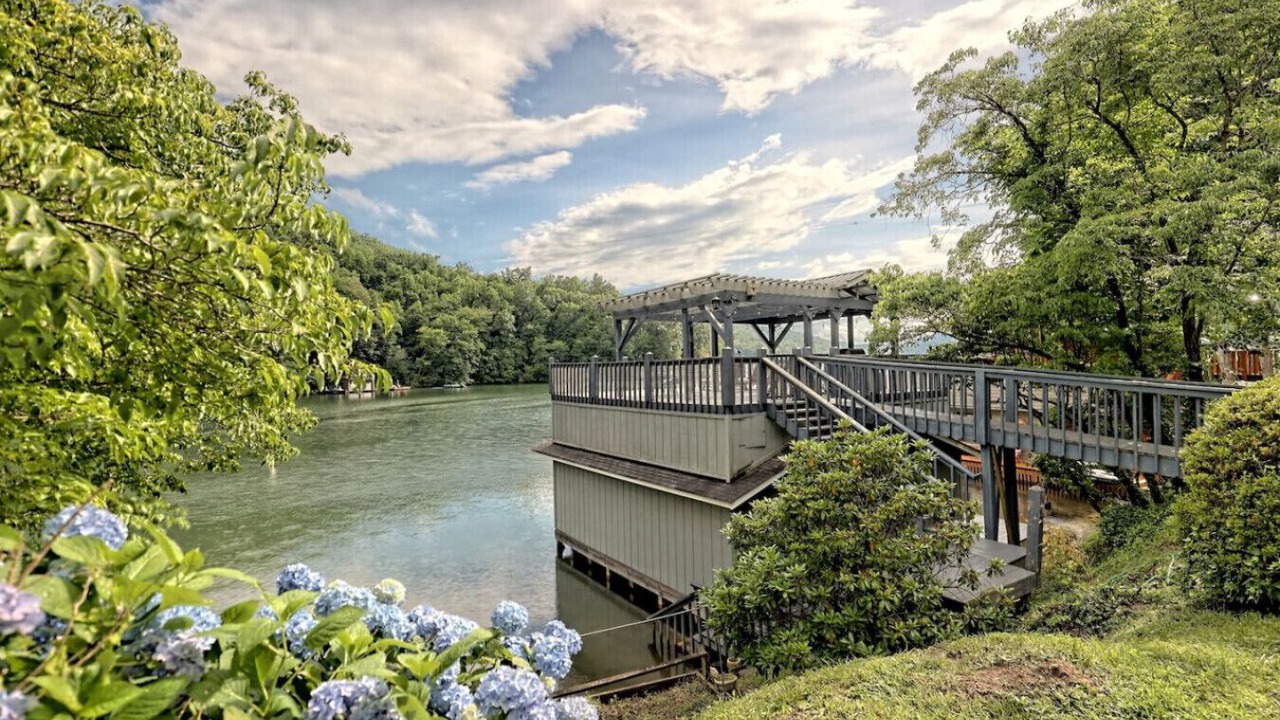 Photo of Outdoor in Clayton