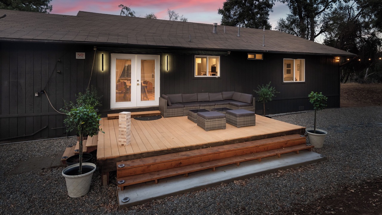 Photo of Patio Balcony in Mariposa