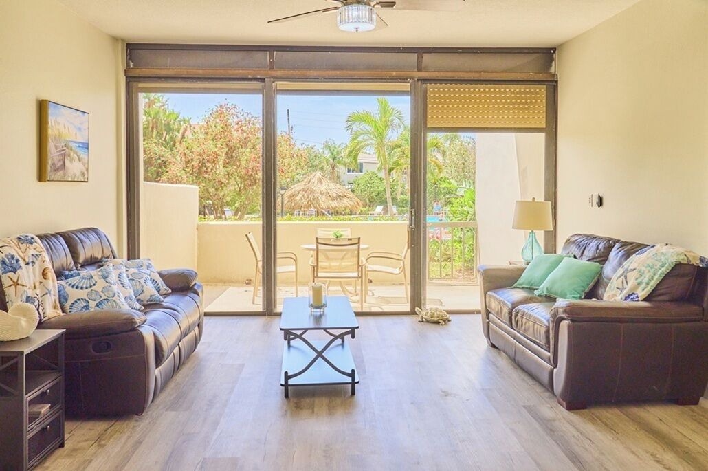 Photo of Livingroom in Island Estate