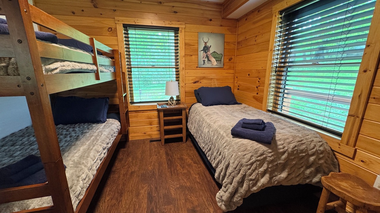 Photo of Bedroom in Thayerville