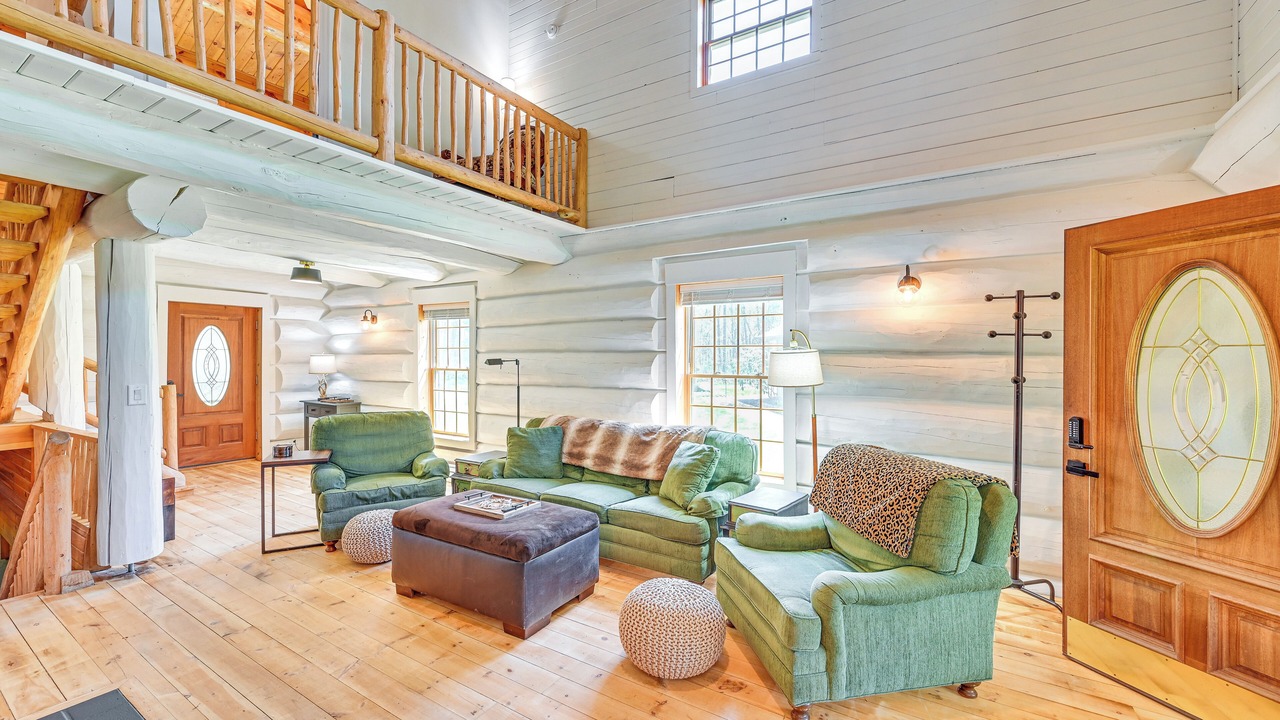 Photo of Livingroom in Jonesville