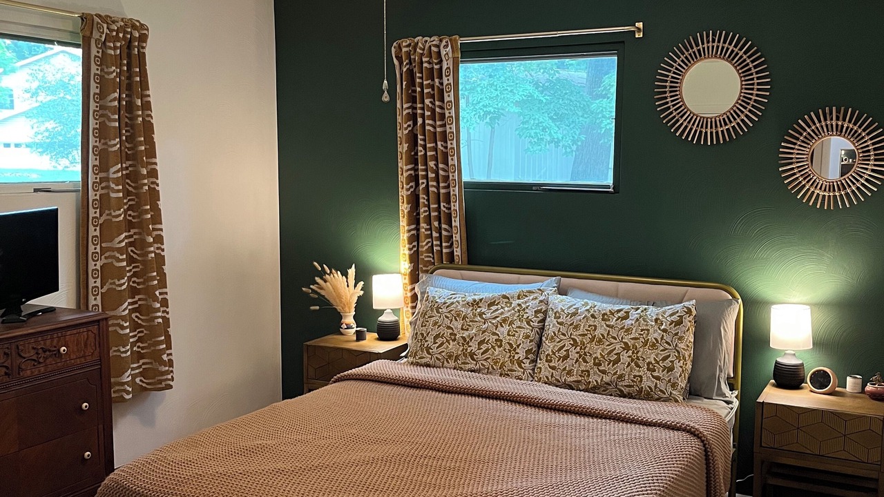 Photo of Bedroom in Paw Paw Lake