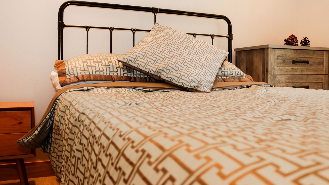 Photo of Bedroom in Prudenville