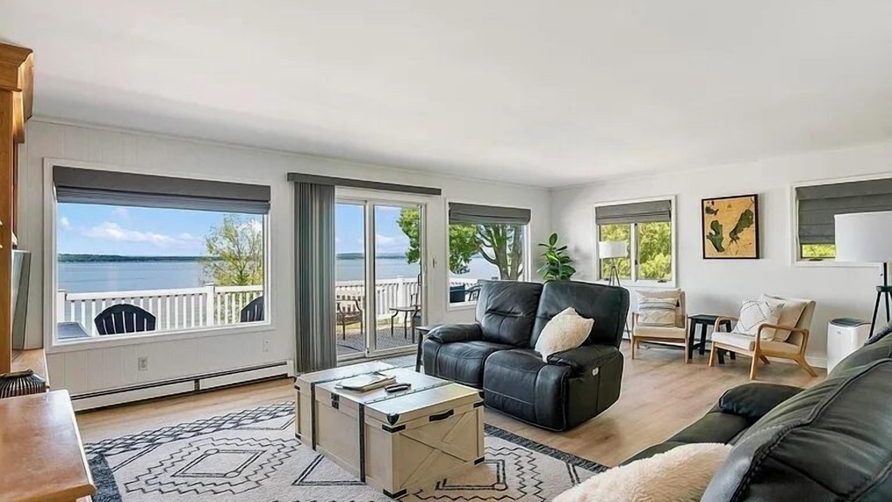 Photo of Livingroom in Cheboygan County