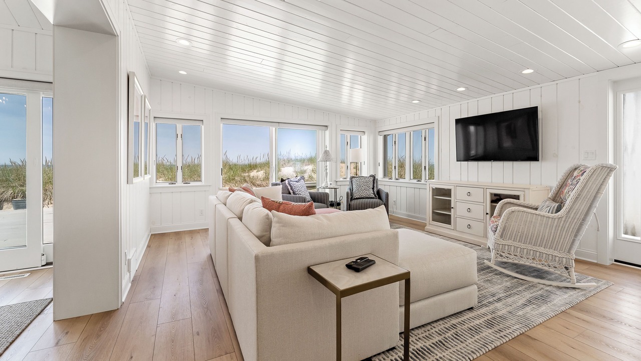 Photo of Livingroom in Ferrysburg