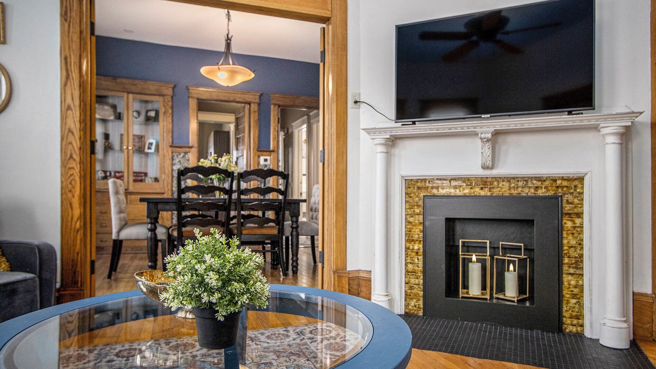 Photo of Livingroom in Central Business District