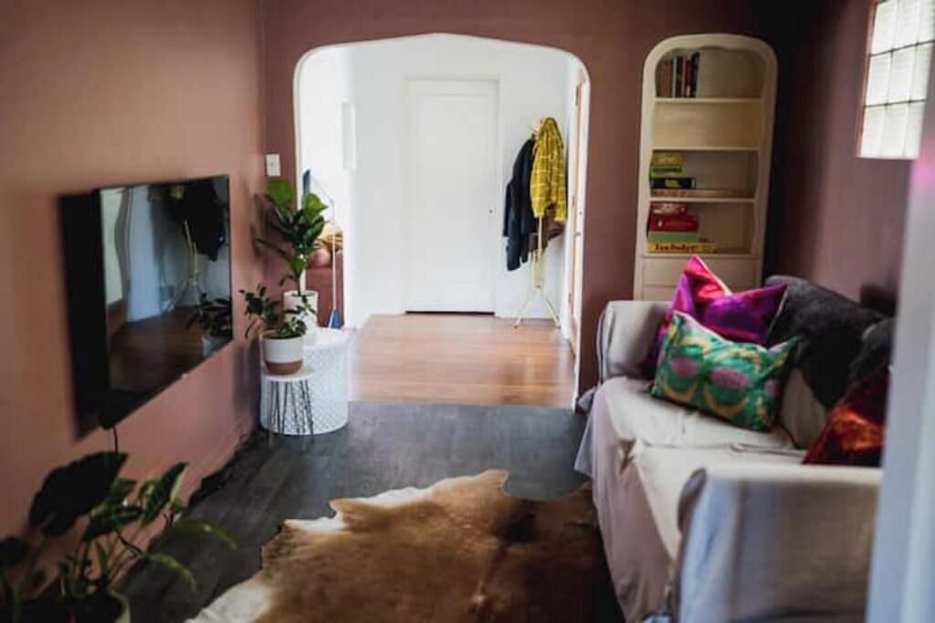 Photo of Livingroom in Siskiyou-Hargadine Historic District