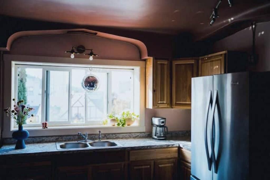 Photo of Kitchen in Siskiyou-Hargadine Historic District