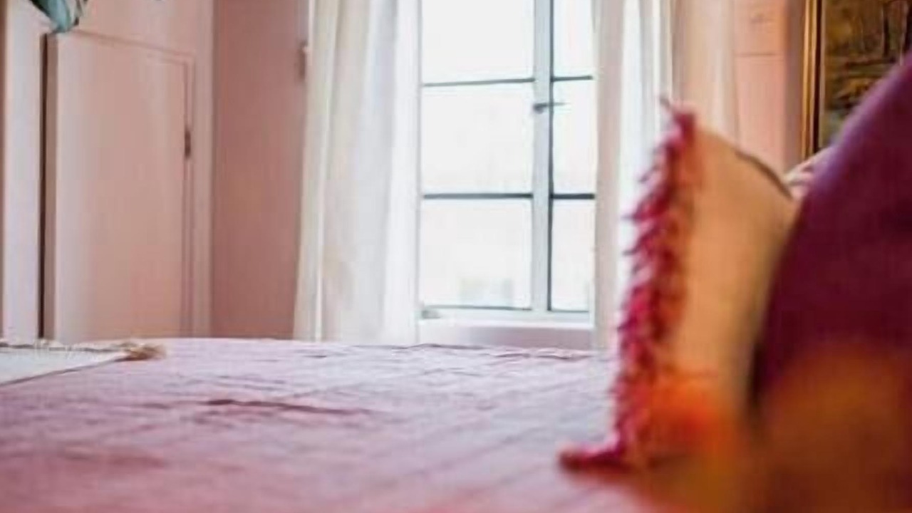 Photo of Bedroom in Siskiyou-Hargadine Historic District