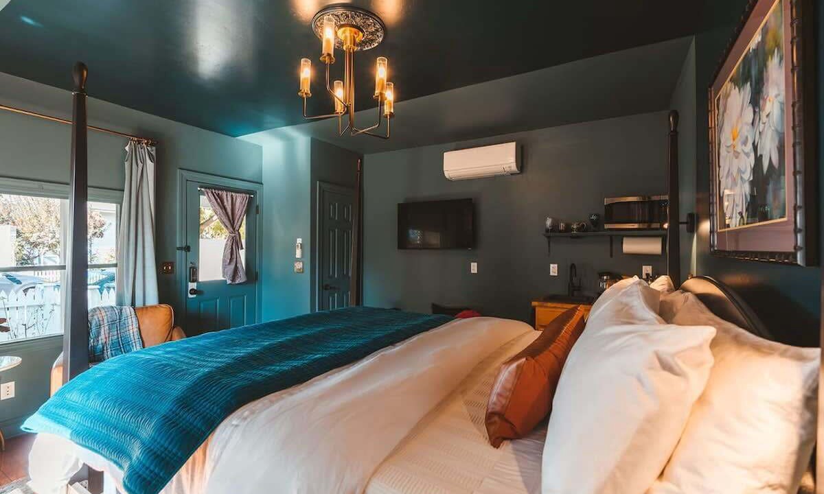 Photo of Bedroom in Historic Railroad District