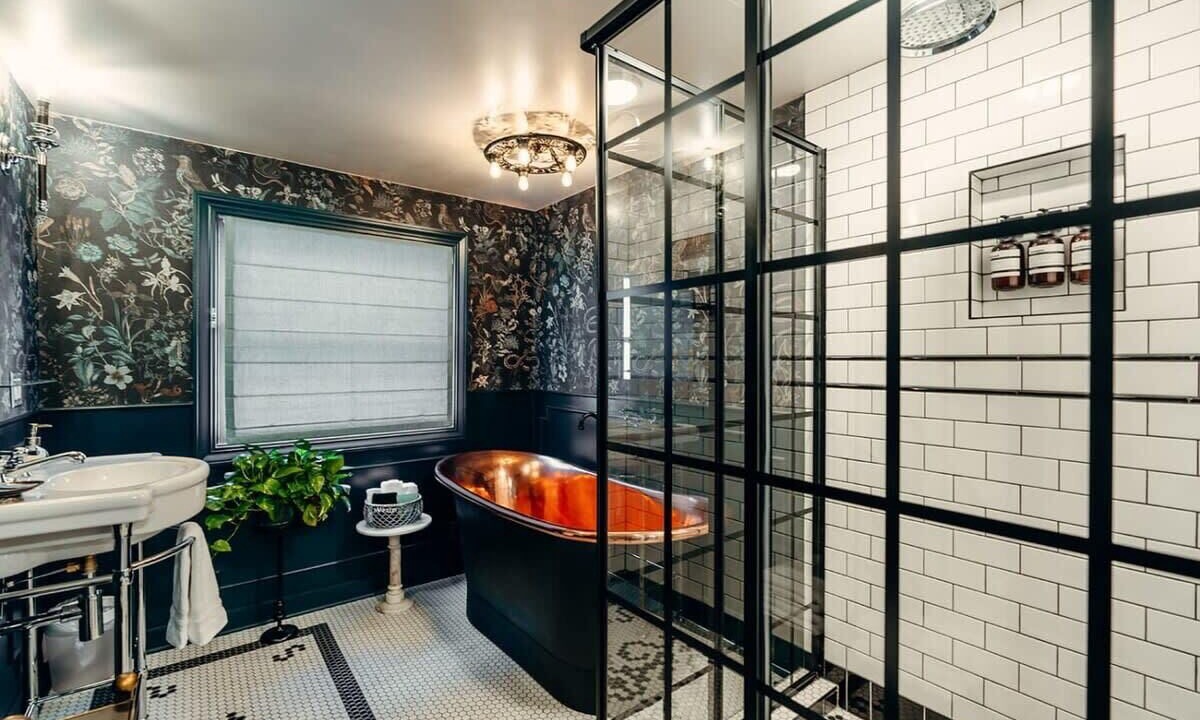 Photo of Bathroom in Historic Railroad District