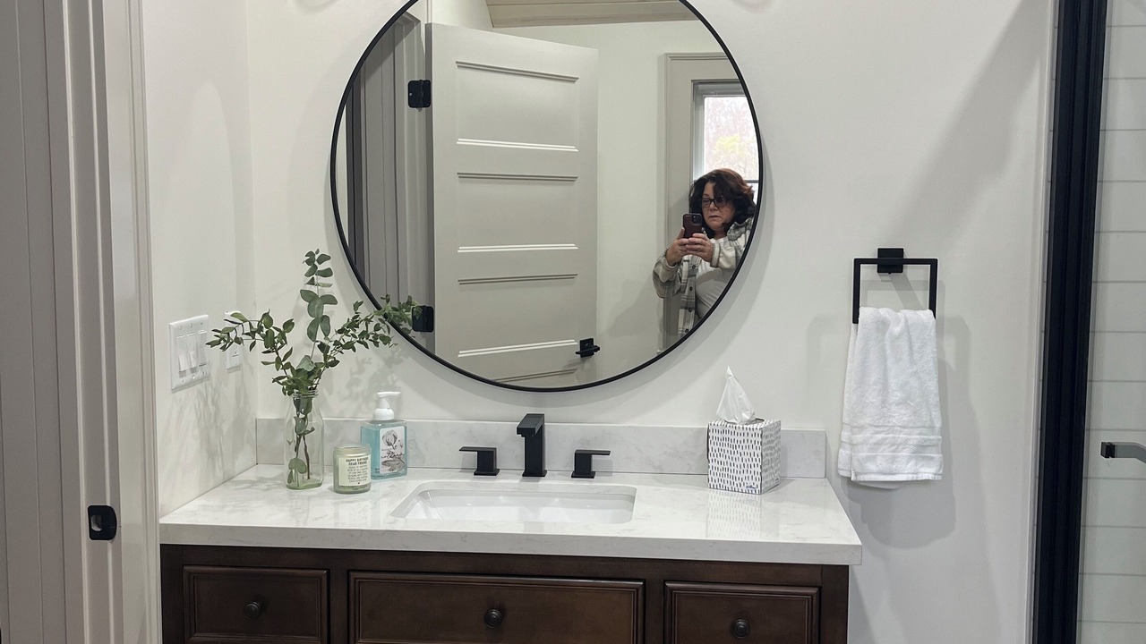 Photo of Bathroom in Mantua