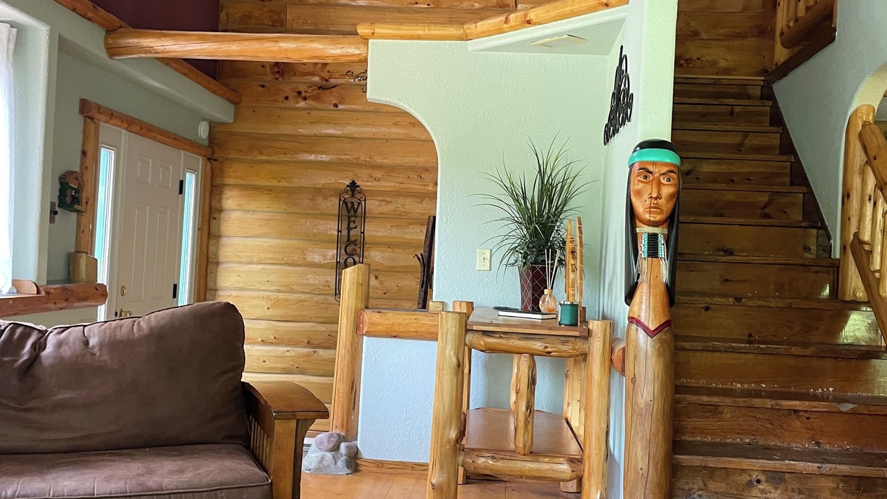 Photo of Livingroom in Grayling