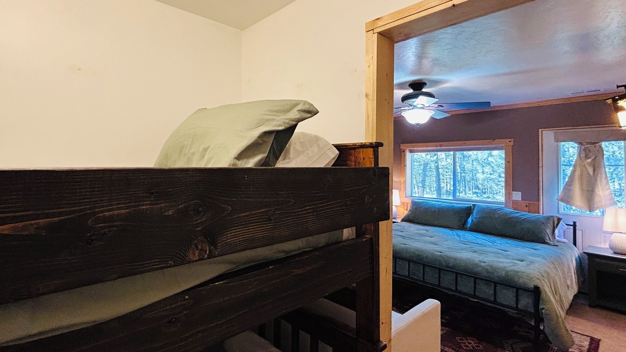 Photo of Bedroom in Island Park