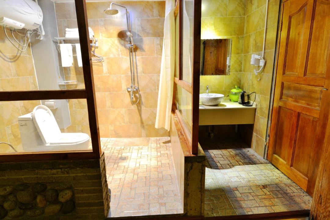 Photo of Bedroom in Shangri-La