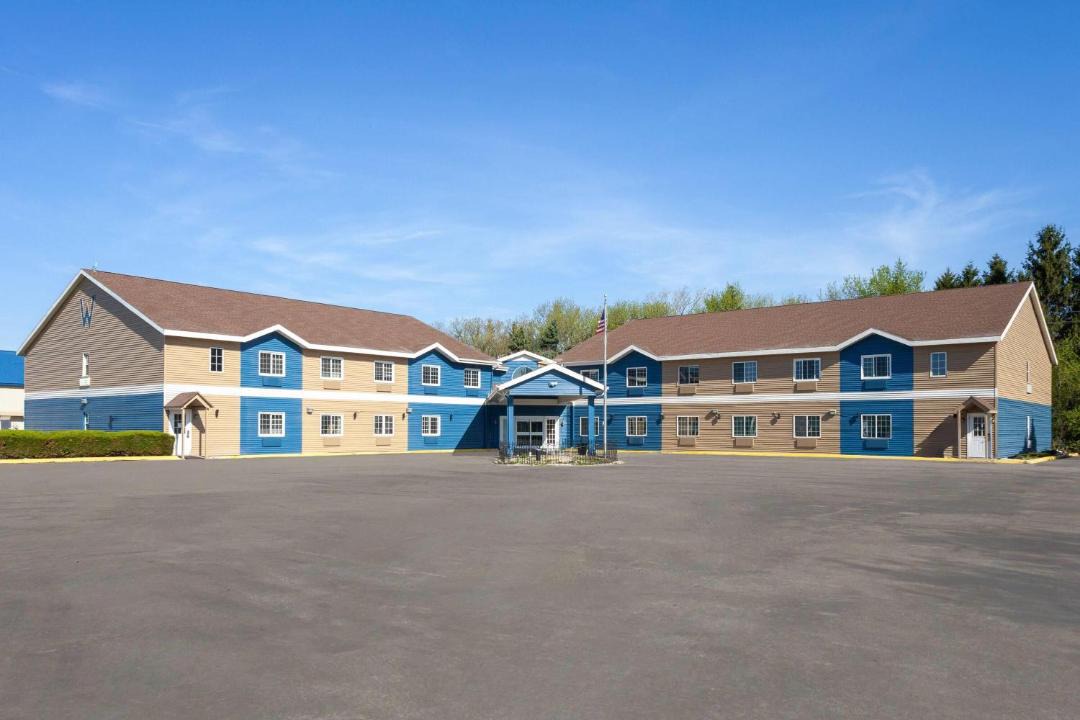 Photo of Buildings in Lake Mills