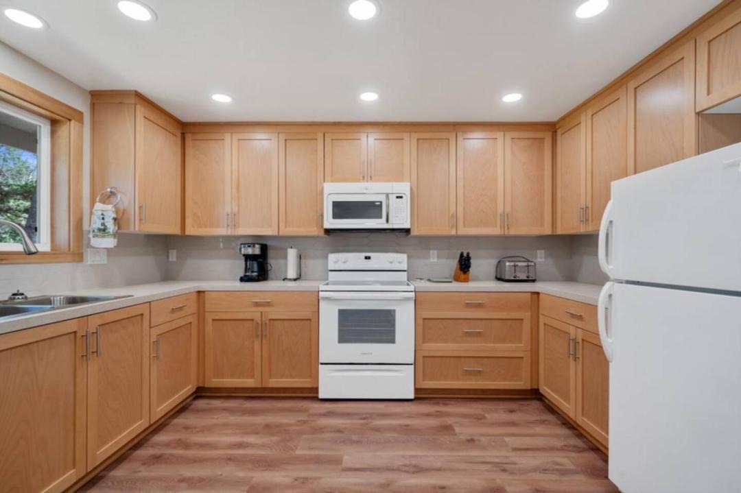 Photo of Kitchen in Rockaway Beach